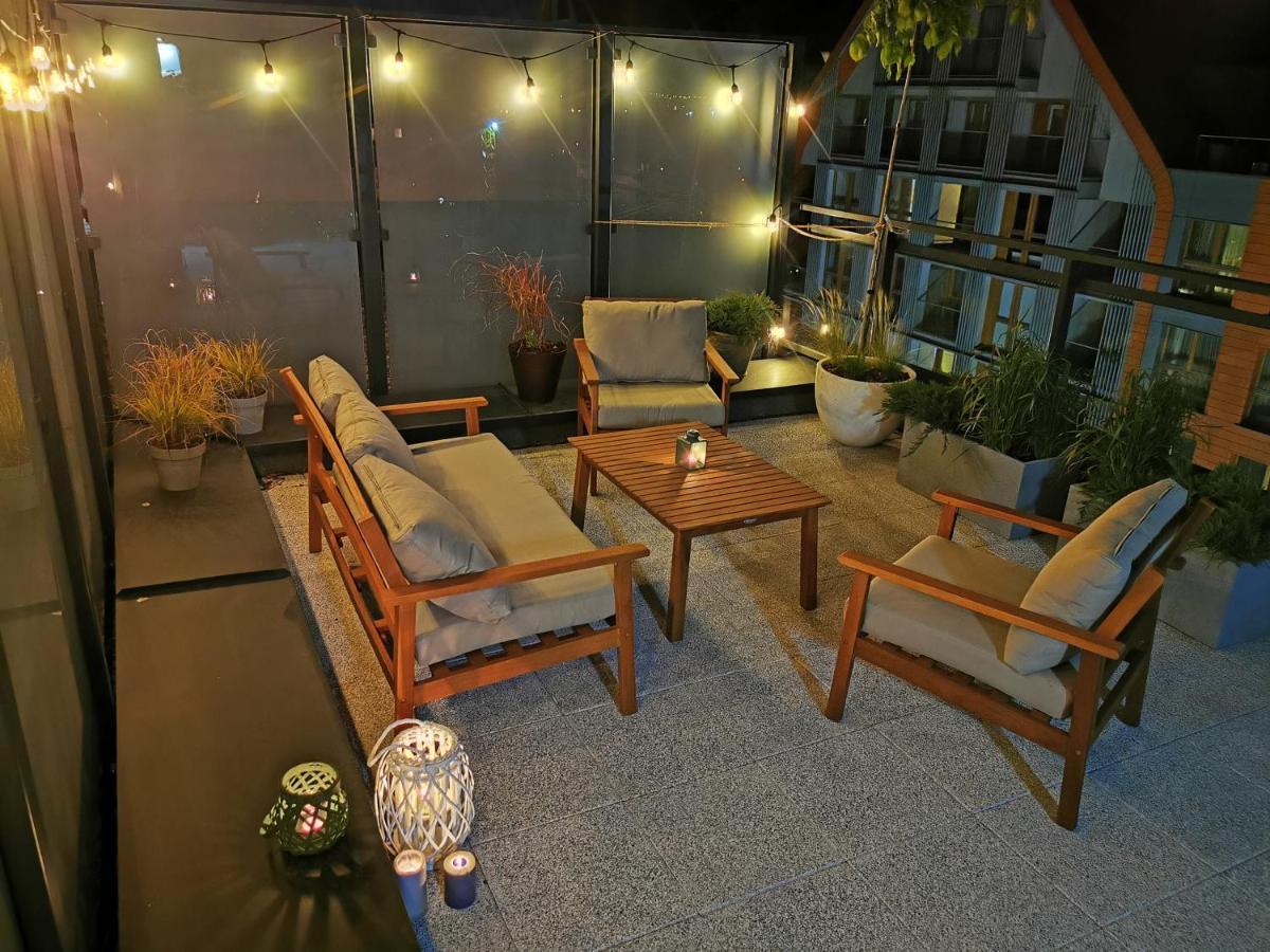Trident Iii Apartment